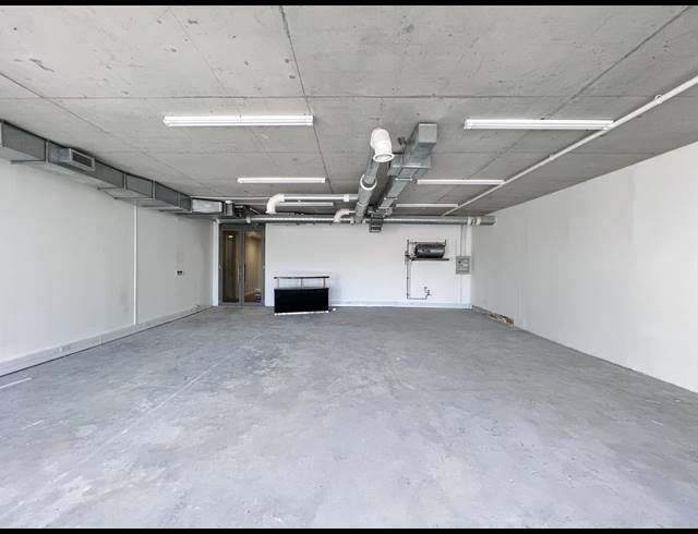 137M² OFFICE TO LET IN SEA POINT